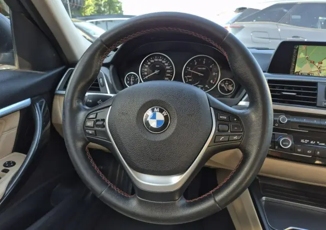 BMW Seria 3 320d Touring Sport Line