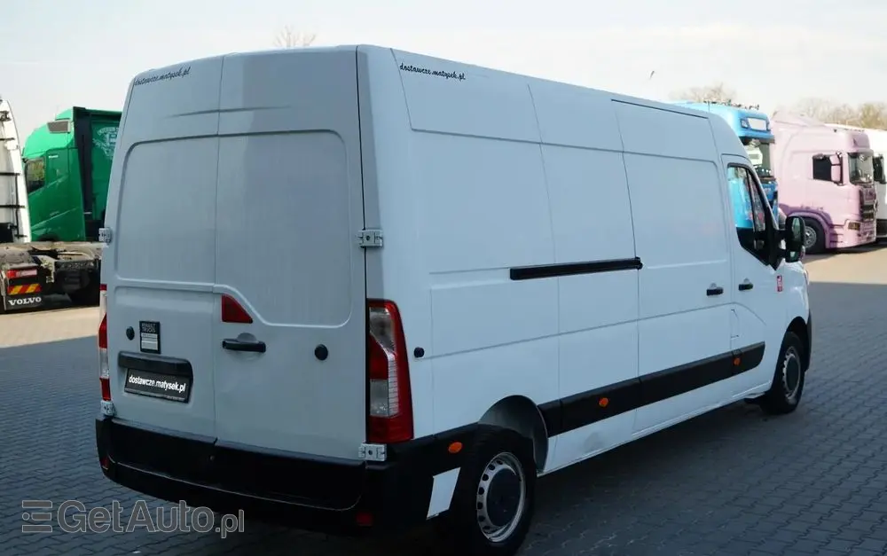 RENAULT MASTER / BLASZAK / FURGON / 2023 