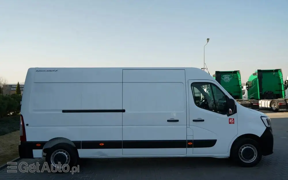 RENAULT MASTER / BLASZAK / FURGON / 2023 