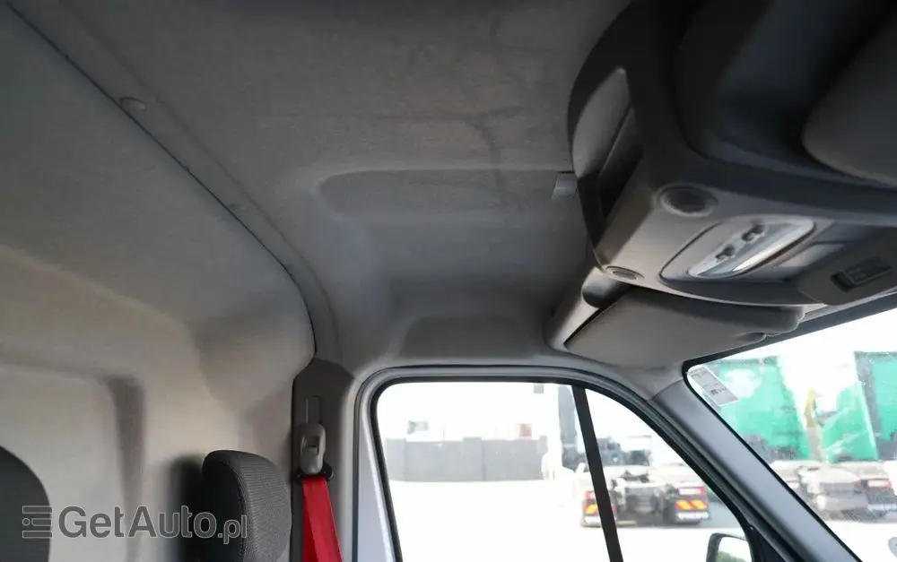 RENAULT MASTER / BLASZAK / FURGON / 2023 