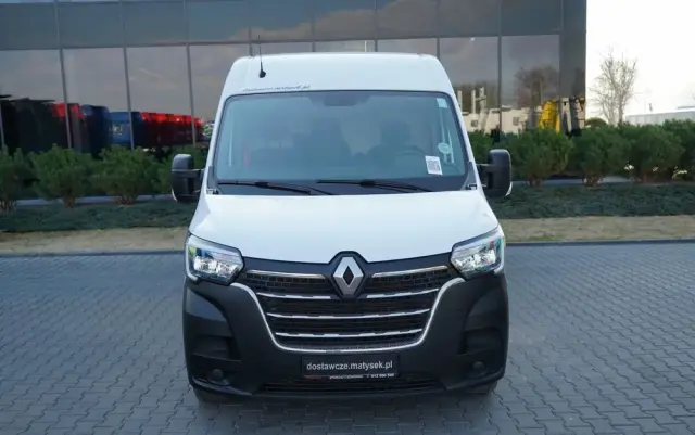 RENAULT MASTER / BLASZAK / FURGON / 2023 