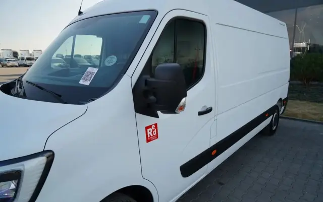RENAULT MASTER / BLASZAK / FURGON / 2023 