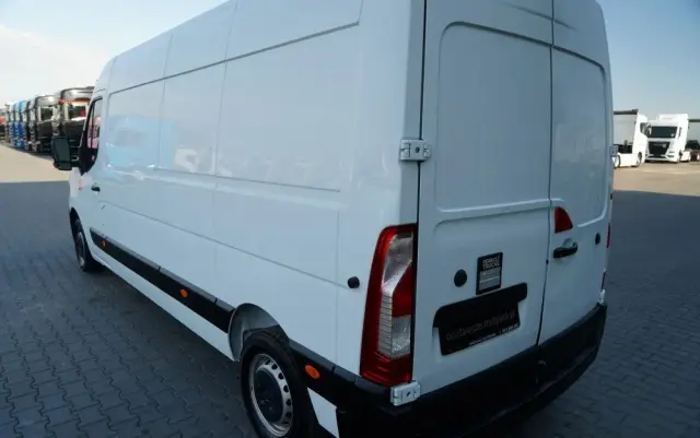 RENAULT MASTER / BLASZAK / FURGON / 2023 