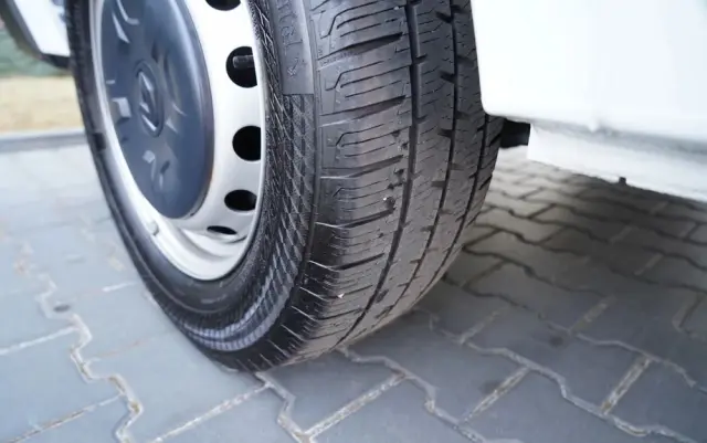 RENAULT MASTER / BLASZAK / FURGON / 2023 