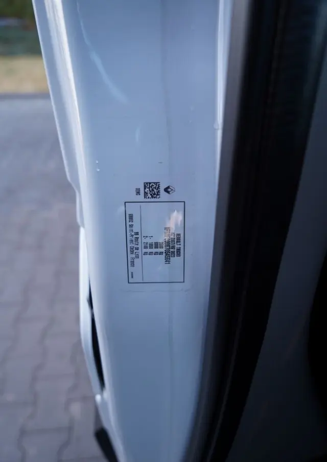 RENAULT MASTER / BLASZAK / FURGON / 2023 