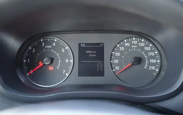 RENAULT MASTER / BLASZAK / FURGON / 2023 