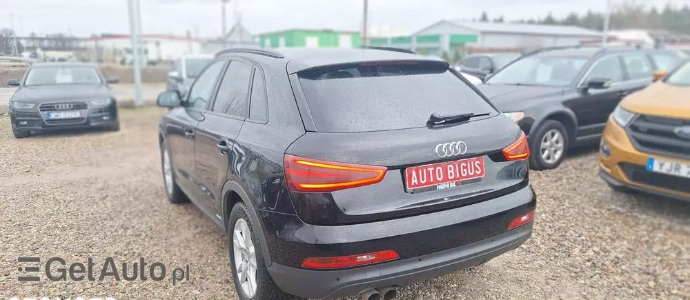 AUDI Q3 