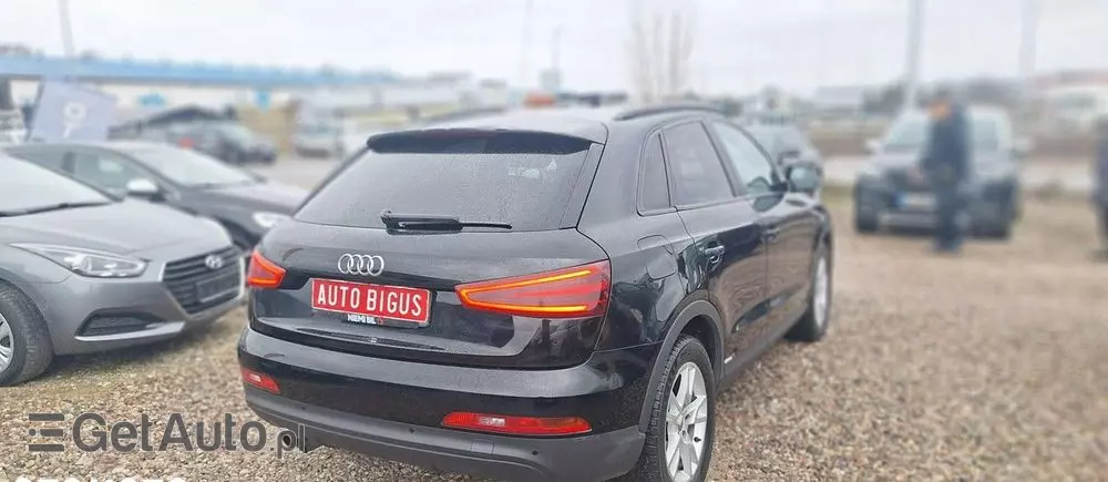 AUDI Q3 