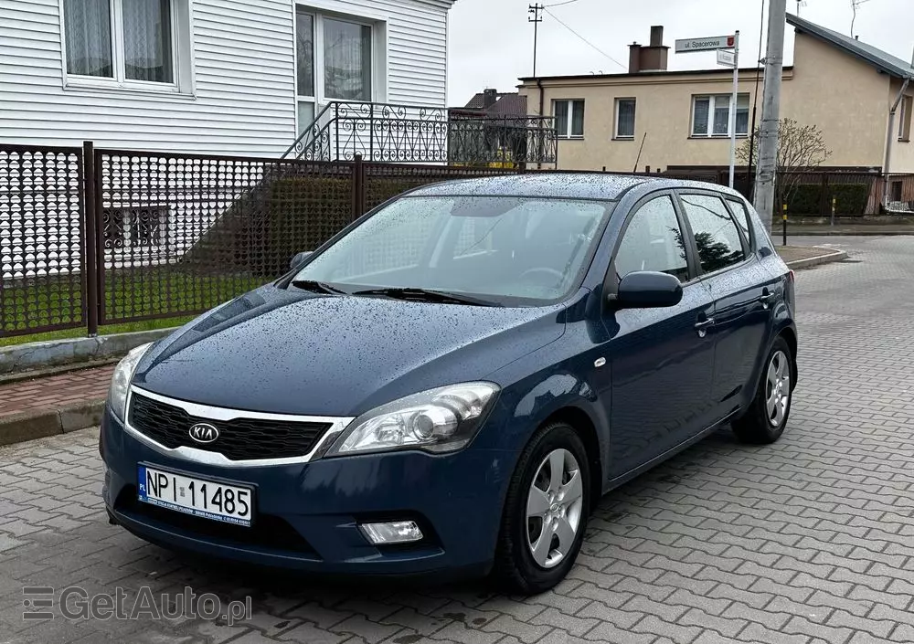 KIA Ceed Cee'd 1.6 Comfort +