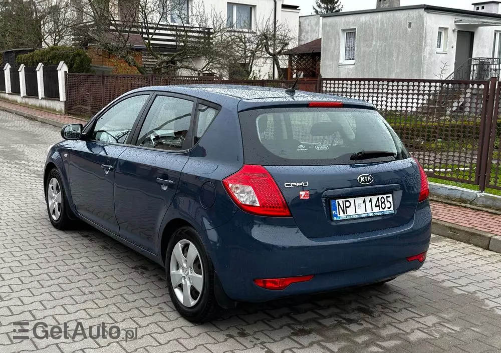 KIA Ceed Cee'd 1.6 Comfort +