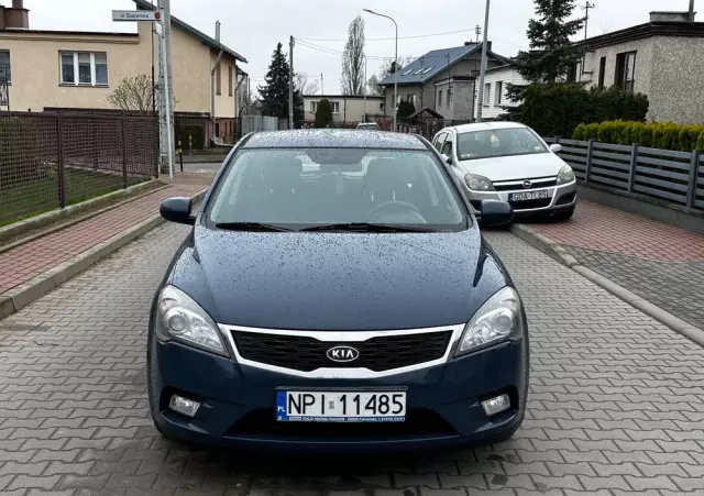 KIA Ceed Cee'd 1.6 Comfort +