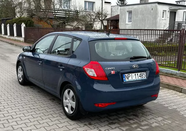 KIA Ceed Cee'd 1.6 Comfort +