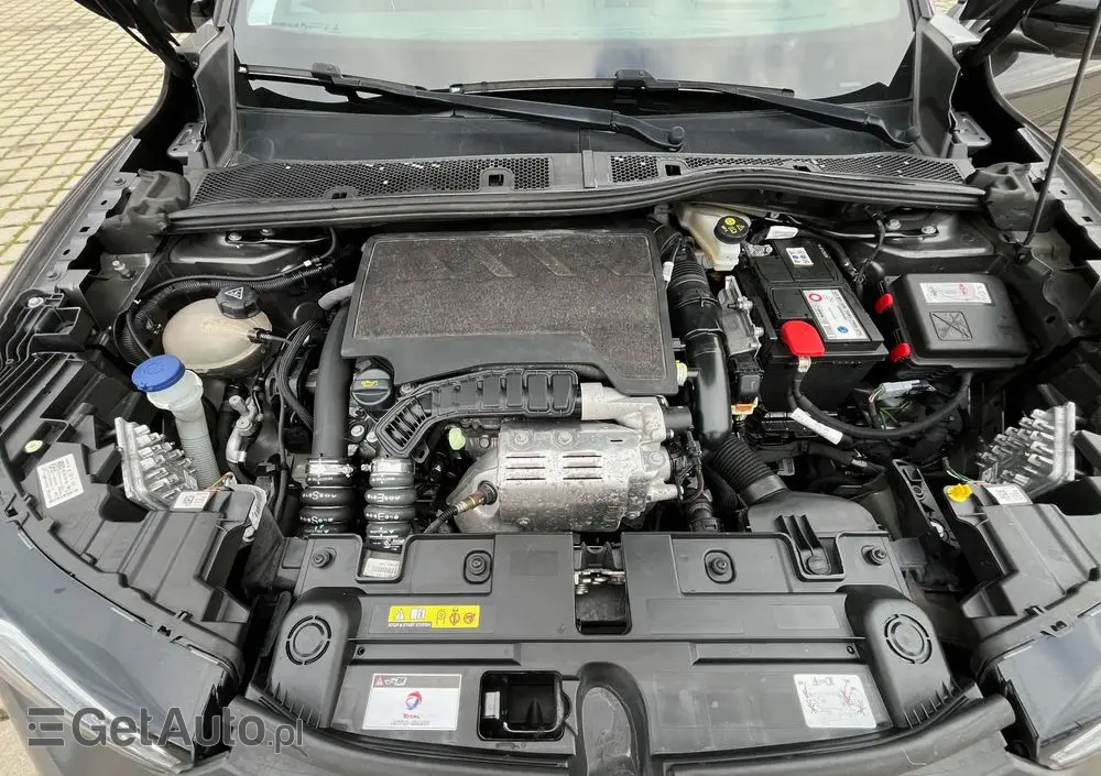 DS AUTOMOBILES DS 3 Crossback 1.2 PureTech Performance Line +