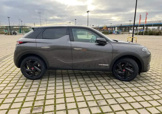 DS AUTOMOBILES DS 3 Crossback 1.2 PureTech Performance Line +