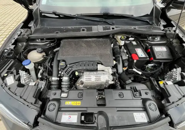 DS AUTOMOBILES DS 3 Crossback 1.2 PureTech Performance Line +