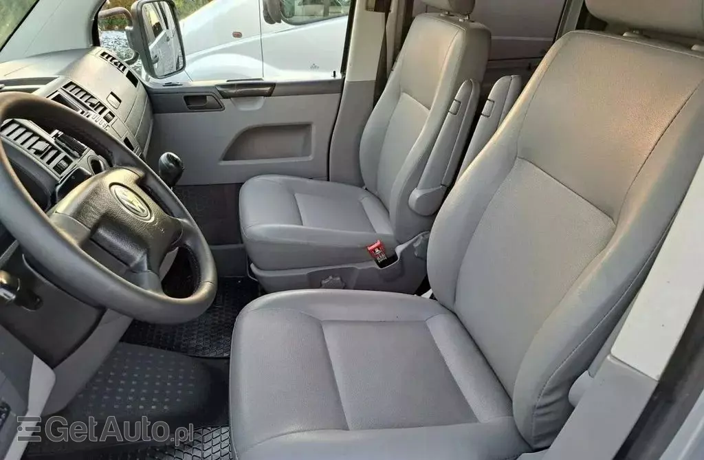 VOLKSWAGEN TRANSPORTER 