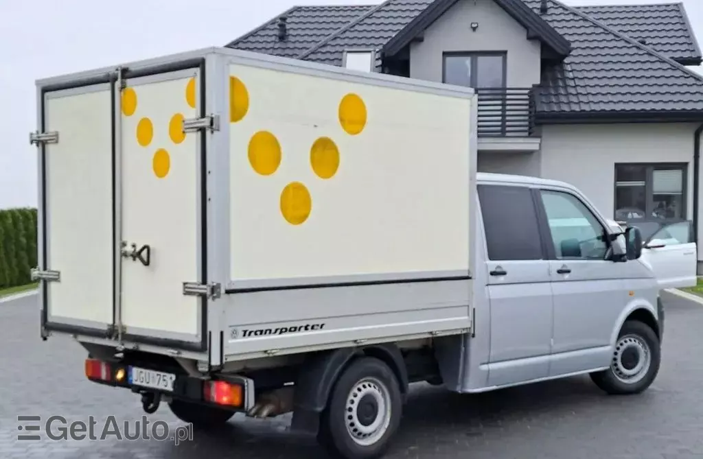 VOLKSWAGEN TRANSPORTER 