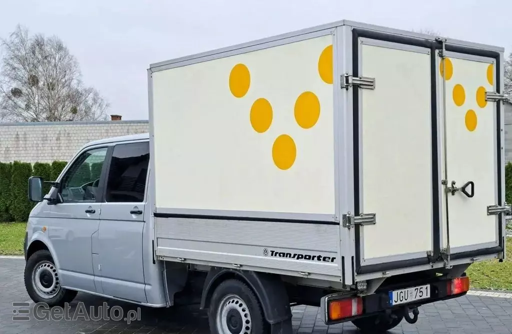 VOLKSWAGEN TRANSPORTER 