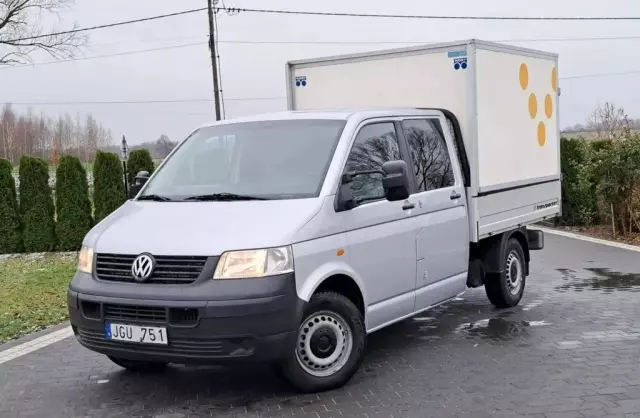 VOLKSWAGEN TRANSPORTER 