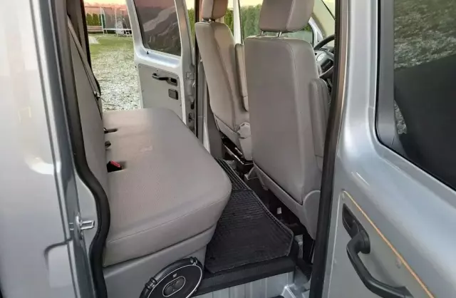 VOLKSWAGEN TRANSPORTER 