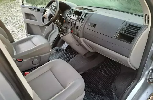 VOLKSWAGEN TRANSPORTER 