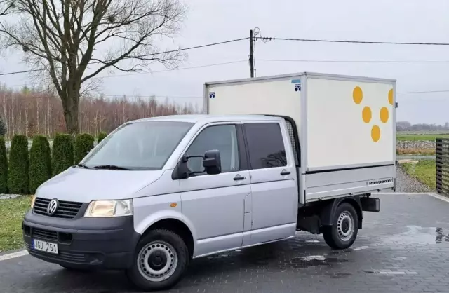 VOLKSWAGEN TRANSPORTER 