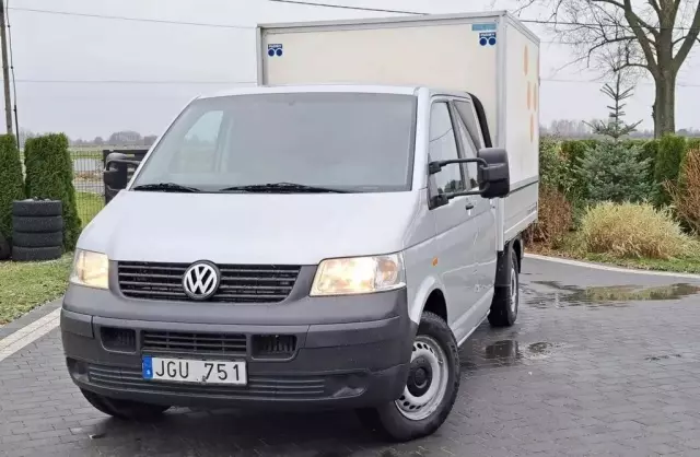 VOLKSWAGEN TRANSPORTER 