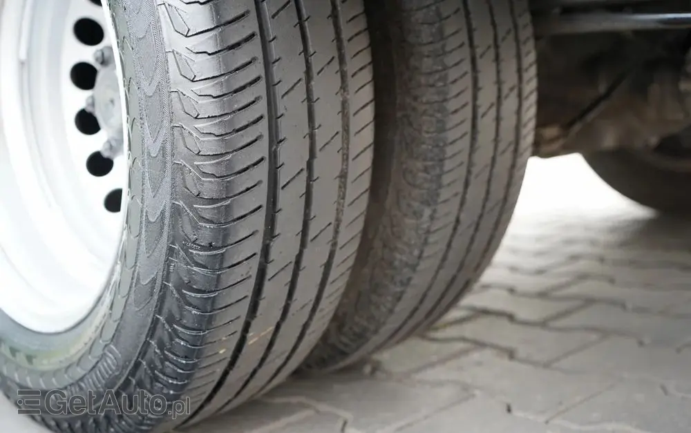 VOLKSWAGEN CRAFTER / KONTENER / 2017 ROK / BLIŹNIAK / 3 MIEJSCA / SPROWADZONY / PO KONTRAKCIE SERWISOWYM 