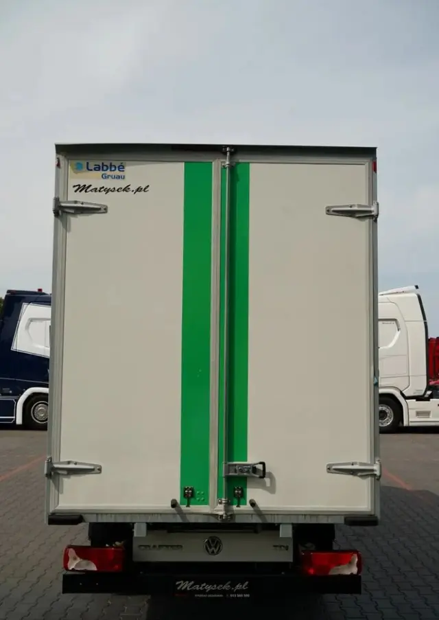 VOLKSWAGEN CRAFTER / KONTENER / 2017 ROK / BLIŹNIAK / 3 MIEJSCA / SPROWADZONY / PO KONTRAKCIE SERWISOWYM 