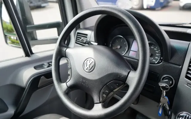 VOLKSWAGEN CRAFTER / KONTENER / 2017 ROK / BLIŹNIAK / 3 MIEJSCA / SPROWADZONY / PO KONTRAKCIE SERWISOWYM 