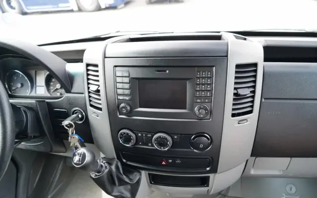 VOLKSWAGEN CRAFTER / KONTENER / 2017 ROK / BLIŹNIAK / 3 MIEJSCA / SPROWADZONY / PO KONTRAKCIE SERWISOWYM 