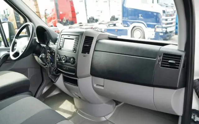 VOLKSWAGEN CRAFTER / KONTENER / 2017 ROK / BLIŹNIAK / 3 MIEJSCA / SPROWADZONY / PO KONTRAKCIE SERWISOWYM 