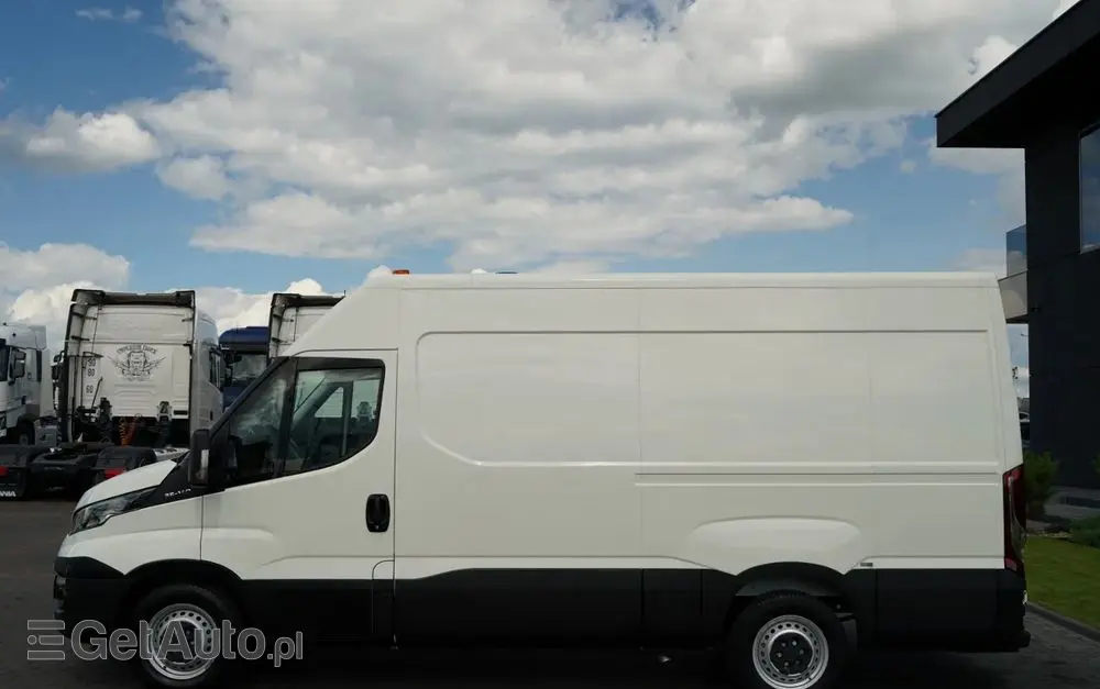 IVECO DAILY 35-140 /  BLASZAK / MOBILNY WARSZTAT / PRZETWORNICA /  SPROWADZONY / PO KONTRAKCIE SERWISOWYM 