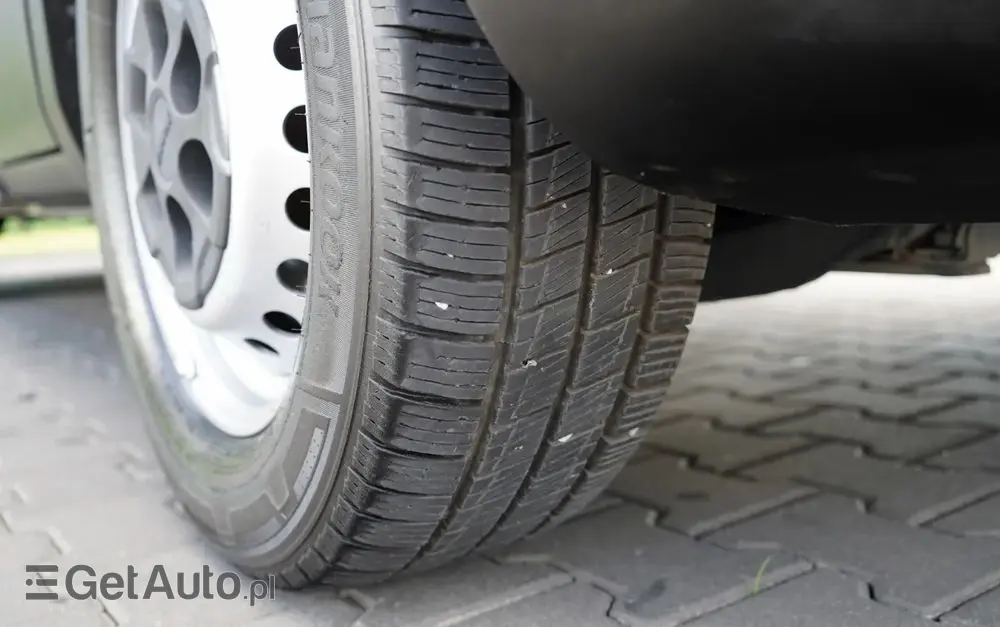 IVECO DAILY 35-140 /  BLASZAK / MOBILNY WARSZTAT / PRZETWORNICA /  SPROWADZONY / PO KONTRAKCIE SERWISOWYM 