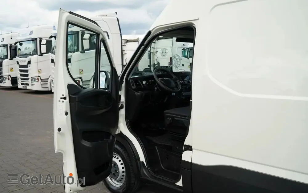 IVECO DAILY 35-140 /  BLASZAK / MOBILNY WARSZTAT / PRZETWORNICA /  SPROWADZONY / PO KONTRAKCIE SERWISOWYM 