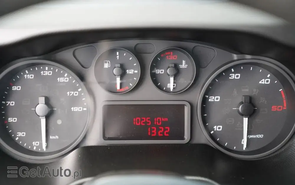 IVECO DAILY 35-140 /  BLASZAK / MOBILNY WARSZTAT / PRZETWORNICA /  SPROWADZONY / PO KONTRAKCIE SERWISOWYM 