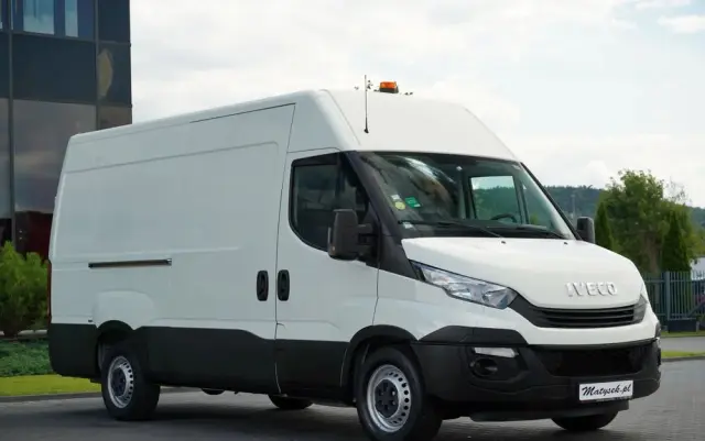 IVECO DAILY 35-140 /  BLASZAK / MOBILNY WARSZTAT / PRZETWORNICA /  SPROWADZONY / PO KONTRAKCIE SERWISOWYM 