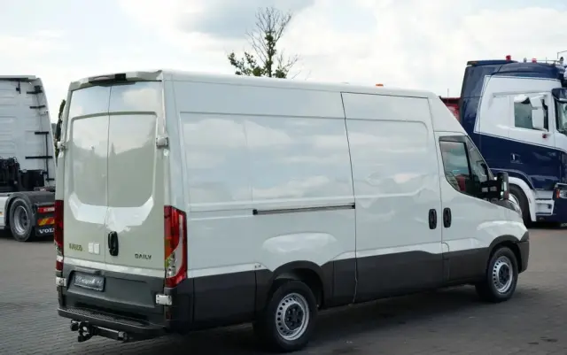 IVECO DAILY 35-140 /  BLASZAK / MOBILNY WARSZTAT / PRZETWORNICA /  SPROWADZONY / PO KONTRAKCIE SERWISOWYM 