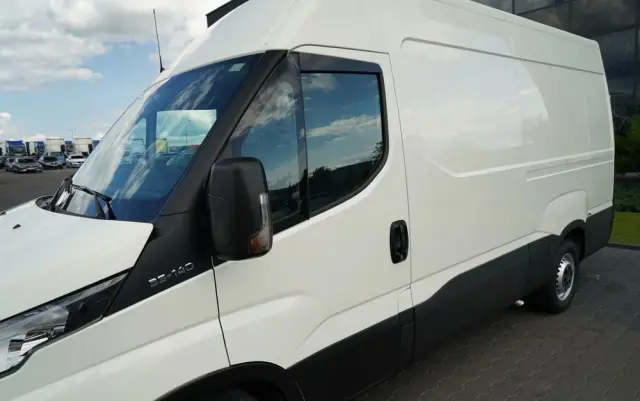 IVECO DAILY 35-140 /  BLASZAK / MOBILNY WARSZTAT / PRZETWORNICA /  SPROWADZONY / PO KONTRAKCIE SERWISOWYM 