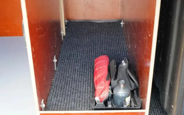 IVECO DAILY 35-140 /  BLASZAK / MOBILNY WARSZTAT / PRZETWORNICA /  SPROWADZONY / PO KONTRAKCIE SERWISOWYM 