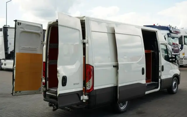 IVECO DAILY 35-140 /  BLASZAK / MOBILNY WARSZTAT / PRZETWORNICA /  SPROWADZONY / PO KONTRAKCIE SERWISOWYM 