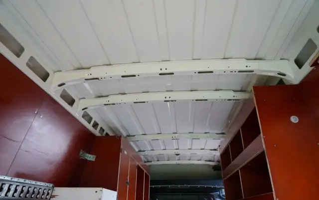 IVECO DAILY 35-140 /  BLASZAK / MOBILNY WARSZTAT / PRZETWORNICA /  SPROWADZONY / PO KONTRAKCIE SERWISOWYM 