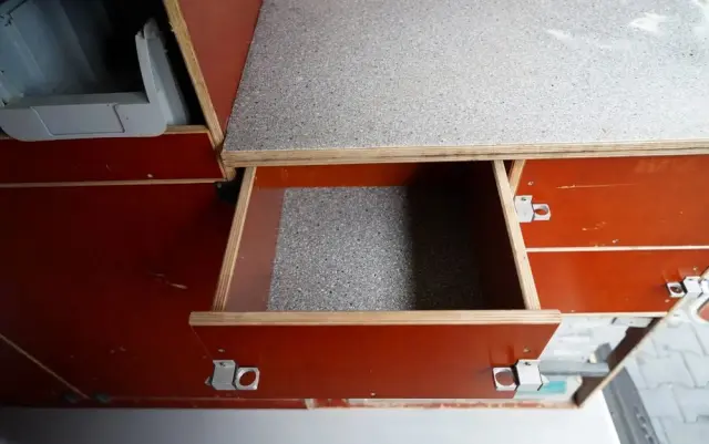 IVECO DAILY 35-140 /  BLASZAK / MOBILNY WARSZTAT / PRZETWORNICA /  SPROWADZONY / PO KONTRAKCIE SERWISOWYM 