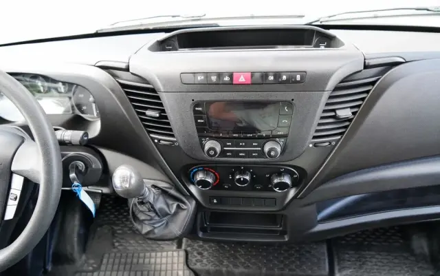 IVECO DAILY 35-140 /  BLASZAK / MOBILNY WARSZTAT / PRZETWORNICA /  SPROWADZONY / PO KONTRAKCIE SERWISOWYM 