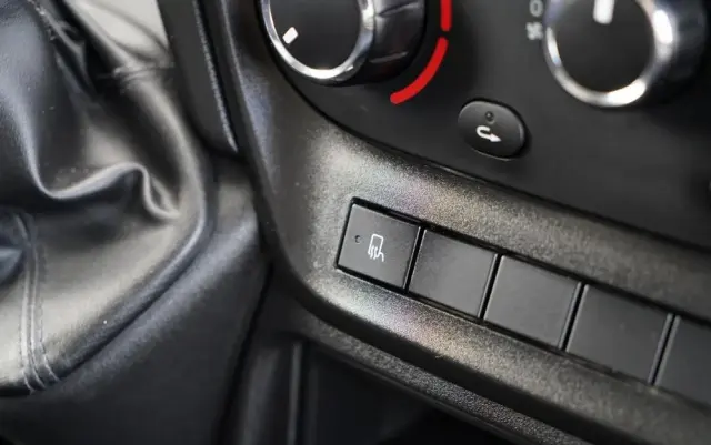 IVECO DAILY 35-140 /  BLASZAK / MOBILNY WARSZTAT / PRZETWORNICA /  SPROWADZONY / PO KONTRAKCIE SERWISOWYM 