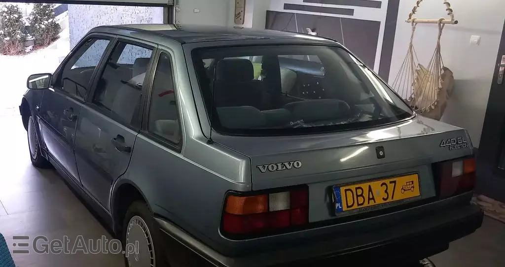 VOLVO 440 