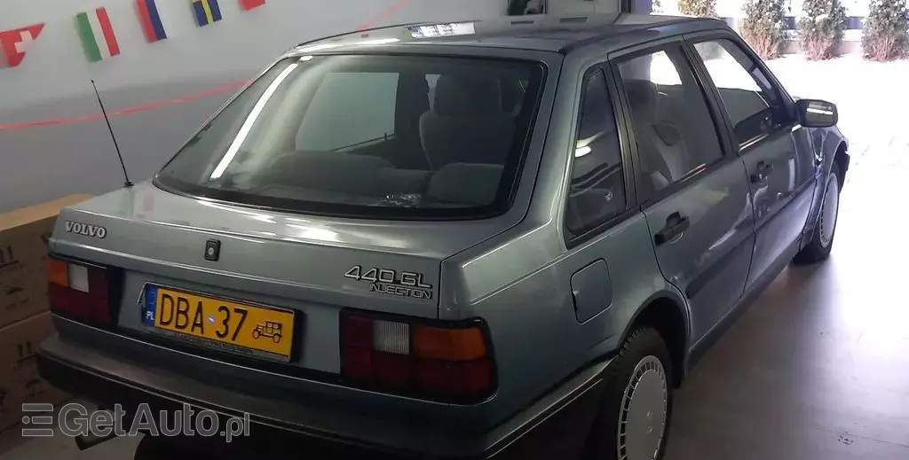VOLVO 440 