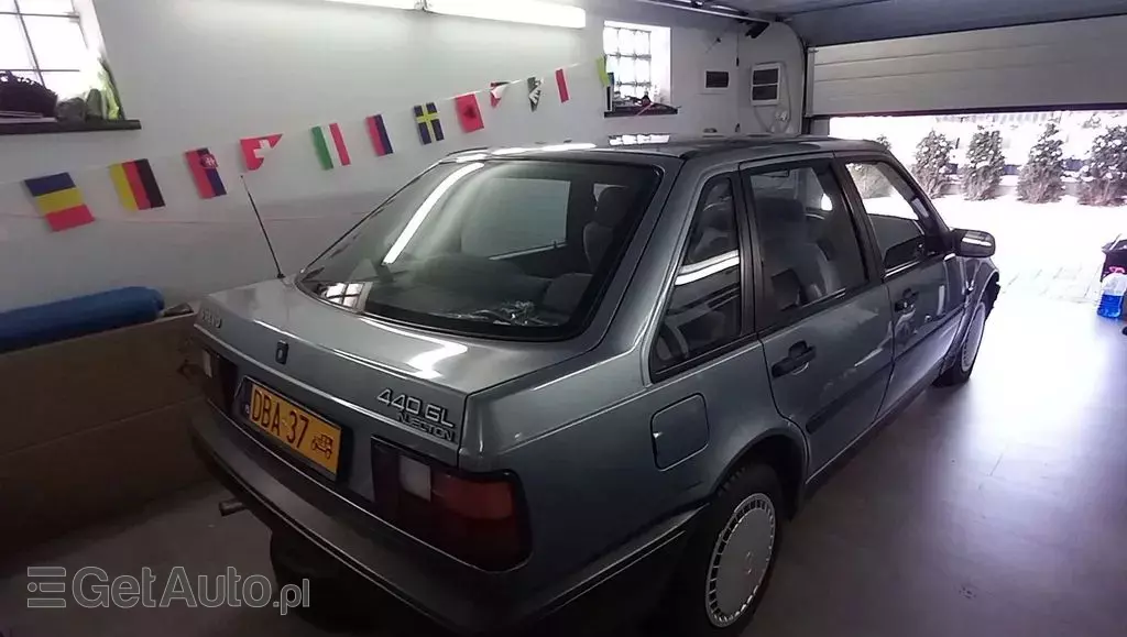 VOLVO 440 