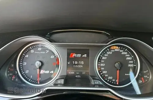 AUDI Rs4 