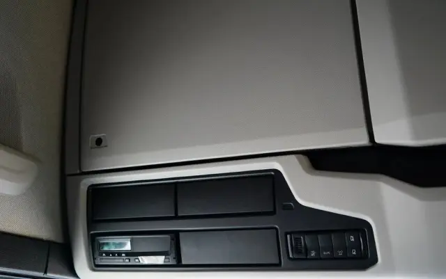 SCANIA S 500 / RETARDER / KLIMA POSTOJOWA / CAŁA NA PODUSZKACH /  ALUFELGI / SKÓRY / 